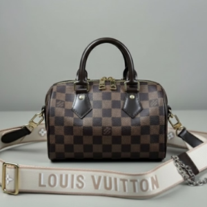 Louis Vuitton Speedy Bandoulière 20 bag