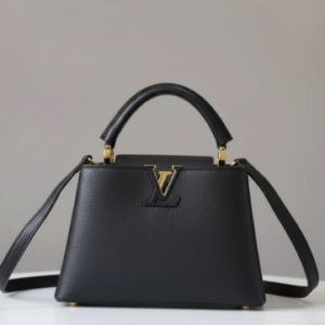 LOUSE VUITTON