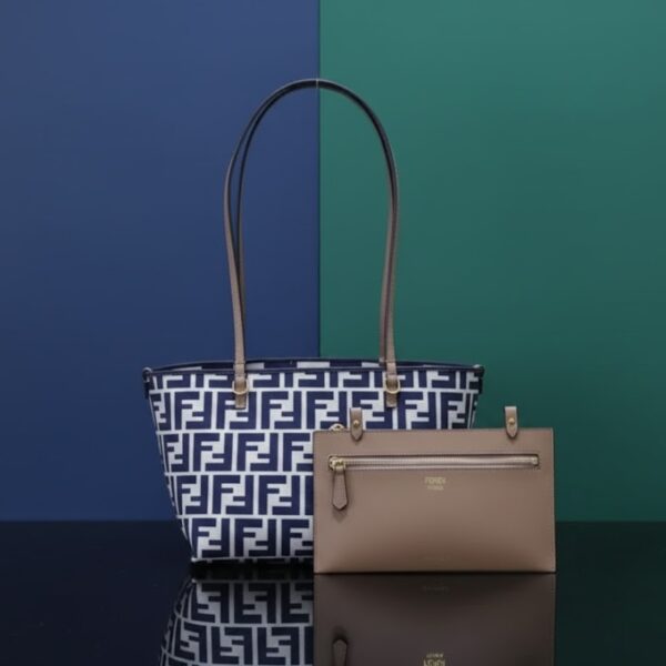 FENDI Leather Tote Bag