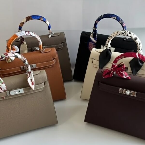 Louis Vuitton Capucines Handbag..