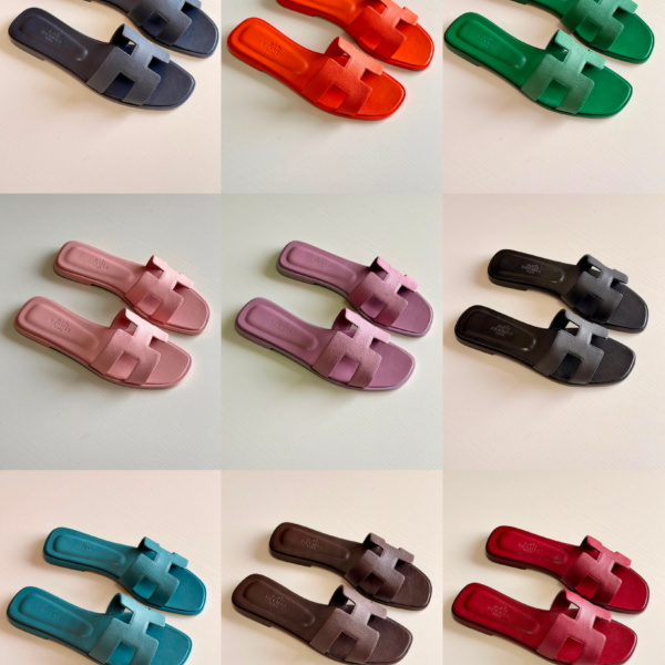 Vibrant Hermès Oran epsom leather sandal