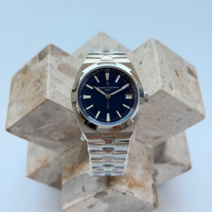 Vacheron Constantin Overseas Self-Winding Blue Dial luxury sports watch with integrated bracelet